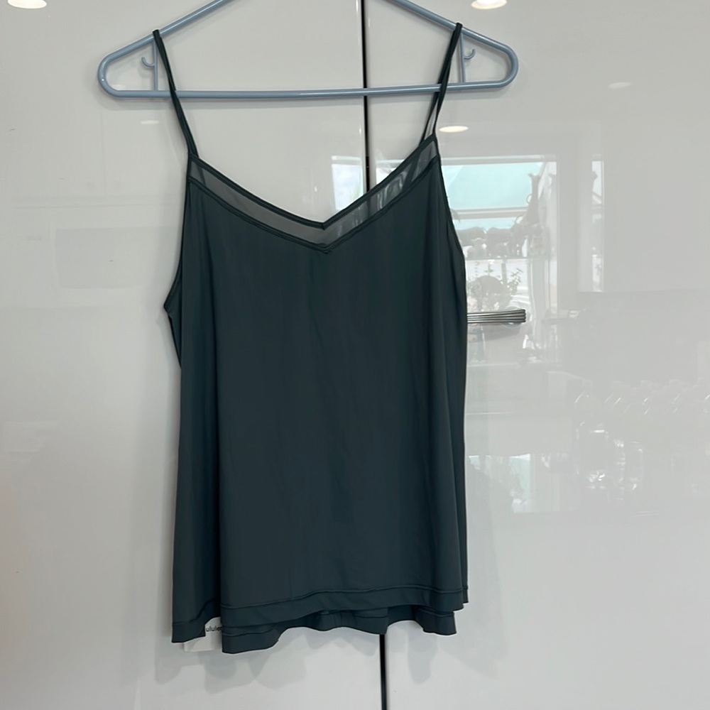 NWT LULULEMON YOGA TOP